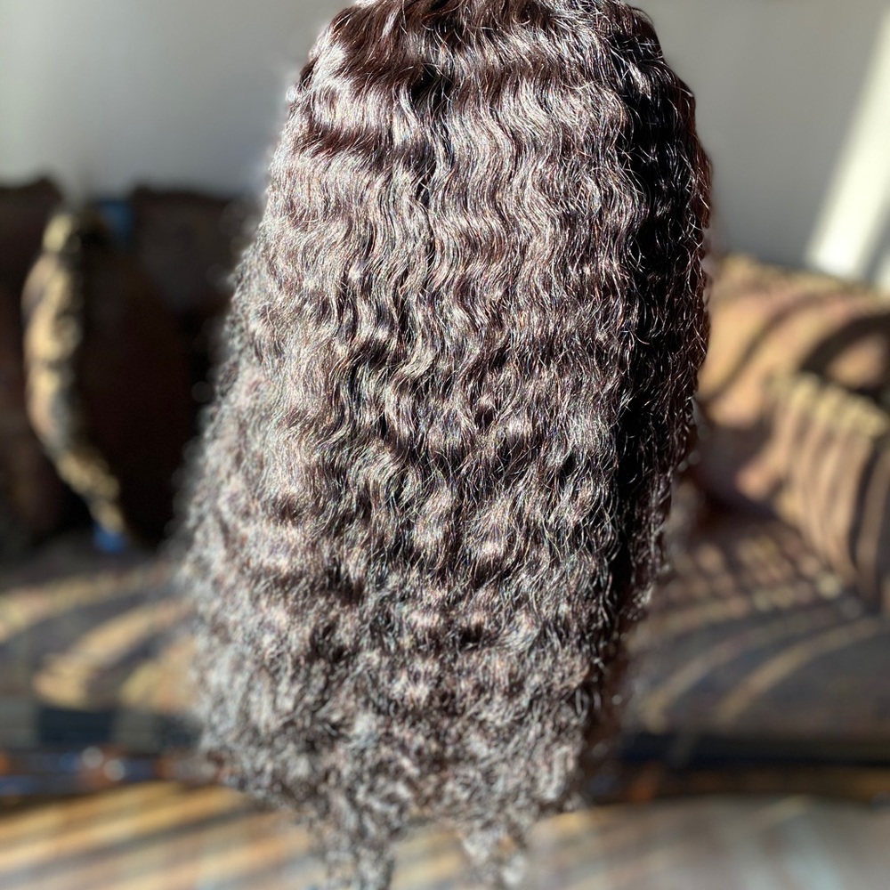 Wet and wavy wig